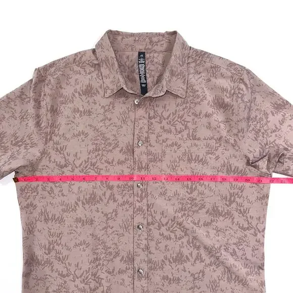 SOLD 💕Vuori Men’s Short Sleeve Bridge Umber Zion Purple Button Down Shirt - Picture 9 of 10